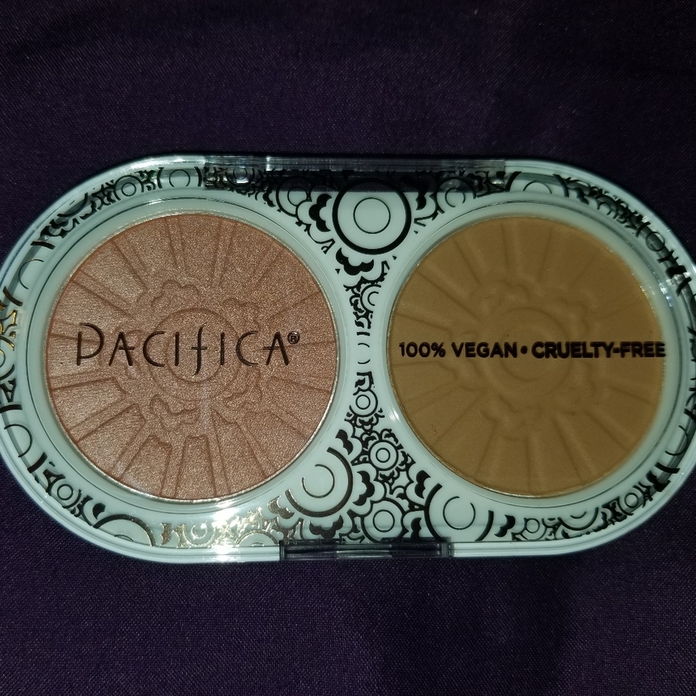 Makeup bundle